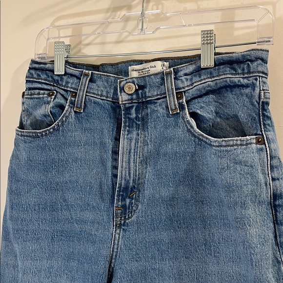 Abercrombie Jeans - Picture 4 of 7